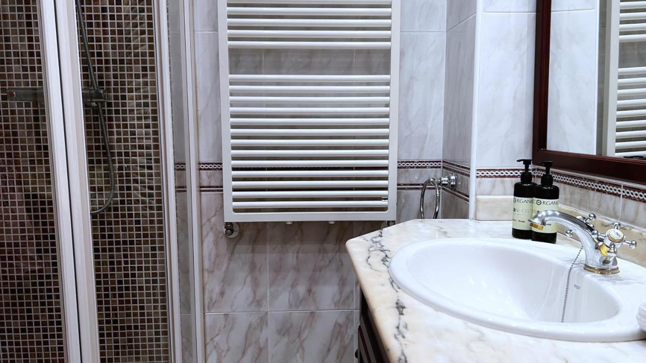 Amplio Y Acogedor Cerca Del Guggenheim Appartement Bilbao